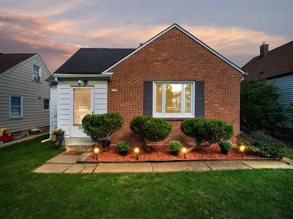 2560 S 71st STREET, Milwaukee, WI 53219