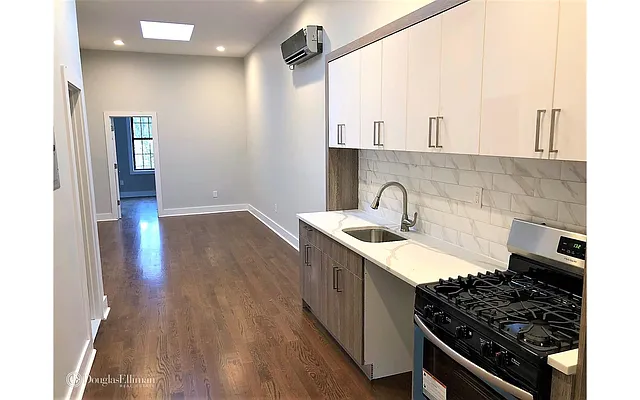 Rented by Douglas Elliman | media 19