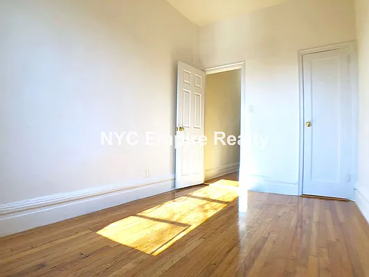 Rented by NYC Empire Realty Inc | media 15