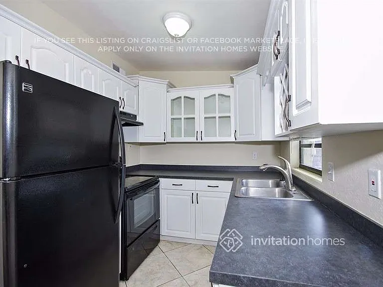 7034 Pender Way — Photo 4