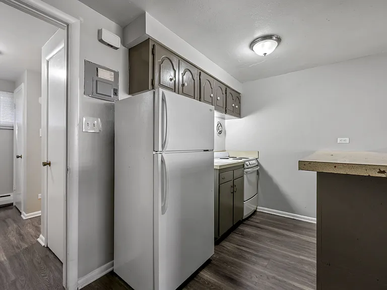 5944-5954 S Datura St — Photo 15