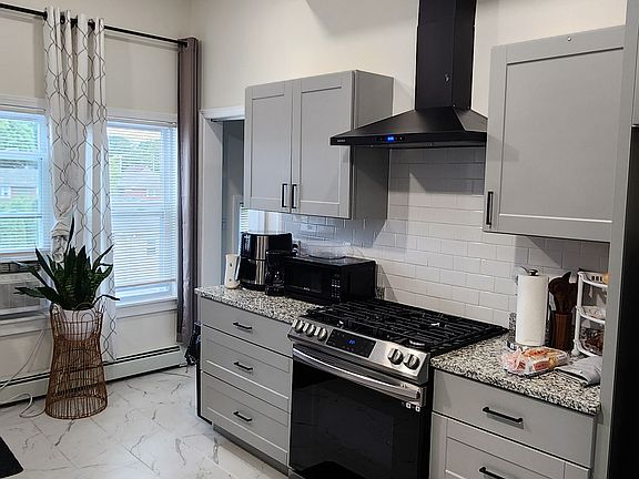 4th image of 212 Glenwood Ave #3