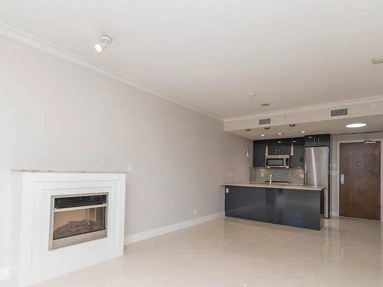 162 Victory Ship Way #703 — Photo 2