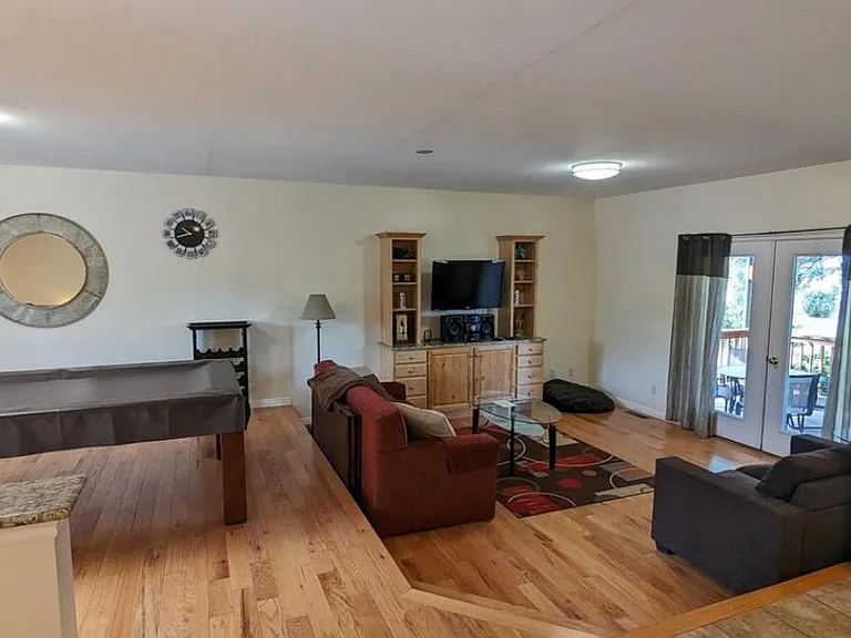 104 Akard Ave — Photo 7