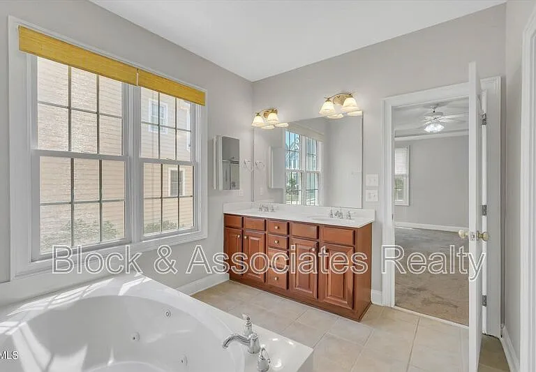 109 Old Savannah Dr — Photo 12