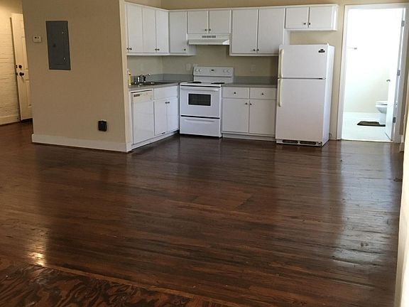 Kitchen/Living Area/Bedroom