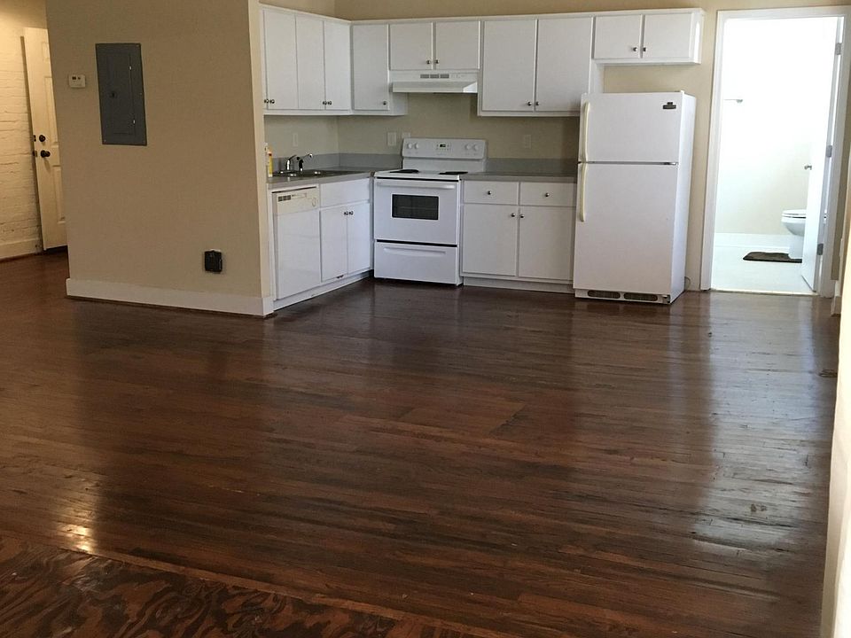 Kitchen/Living Area/Bedroom