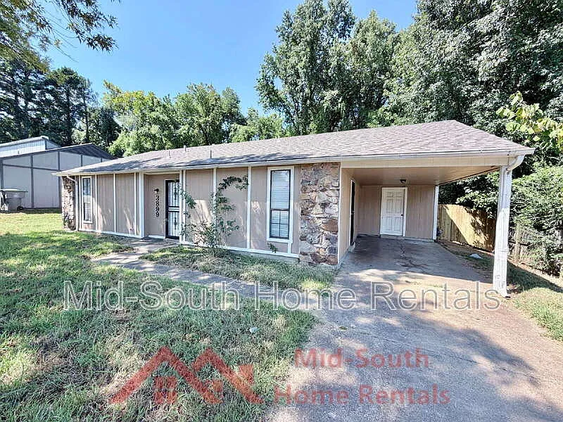 3 bed, 2.0 bath, 1142 sqft, $1,095 — Photo 2