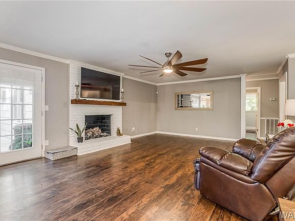 5th image of 4613 Stonehill Ln
