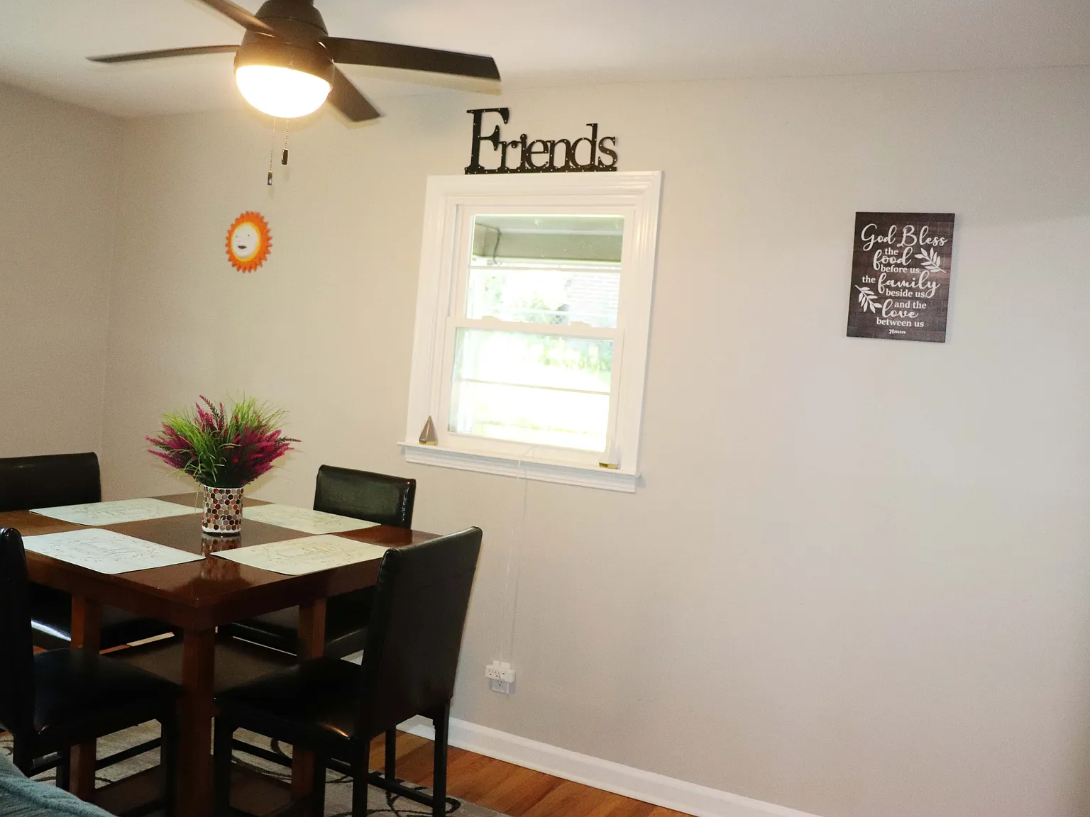 4270 Laura Ann Pl — Photo 2