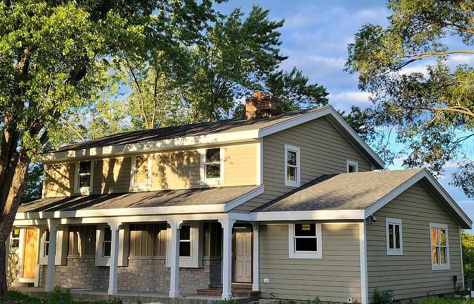 1st image of 2450 Deerfield Ct
