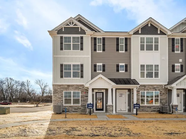 314 Basin Court St, Saint Charles, IL 60174