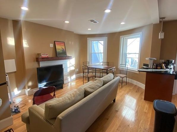 32 Linden St #84