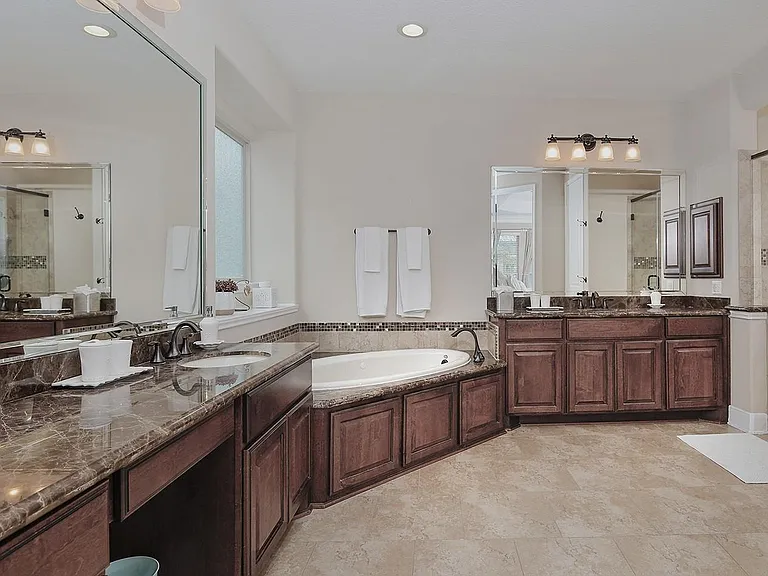 18 Shallowford Pl — Photo 16