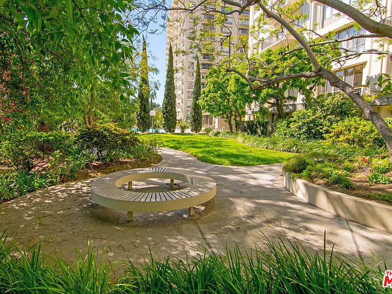 2170 Century Park E #708 — Photo 41