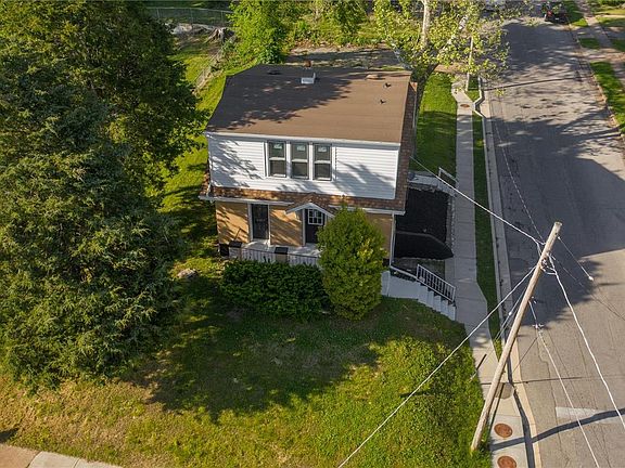 5th image of 6901 Myron Ave