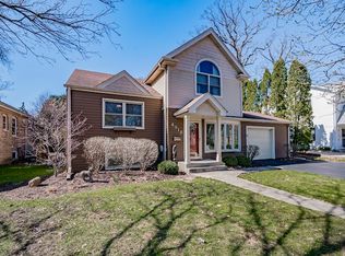 4918 Montgomery Ave, Downers Grove, IL 60515