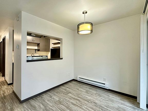4th image of 9050 Greenwood Ave N APT 202