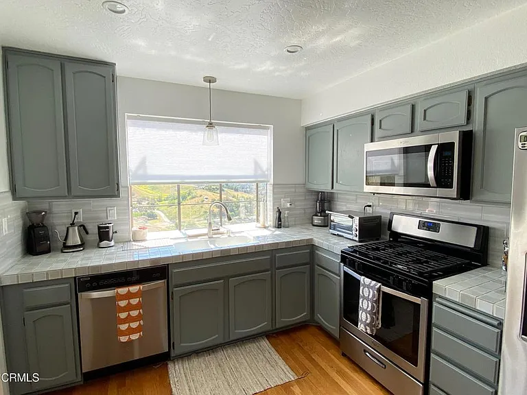 754 Fremont Villas — Photo 8