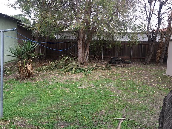 3rd image of 302 S Lincoln St