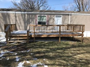 805 4th St, Stapleton, NE 69163