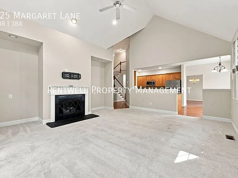 125 Margaret Ln — Photo 6