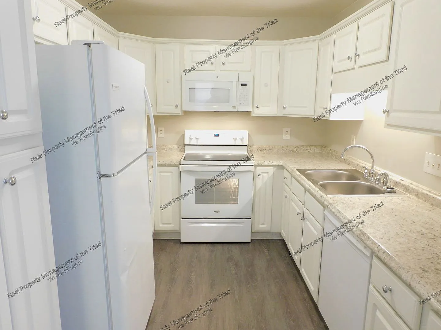 3 bed, 2.0 bath, 1340 sqft, $1,625 — Photo 2