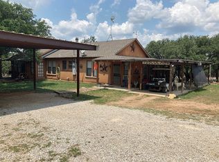 191 Starr Ln, Brownwood, TX 76801