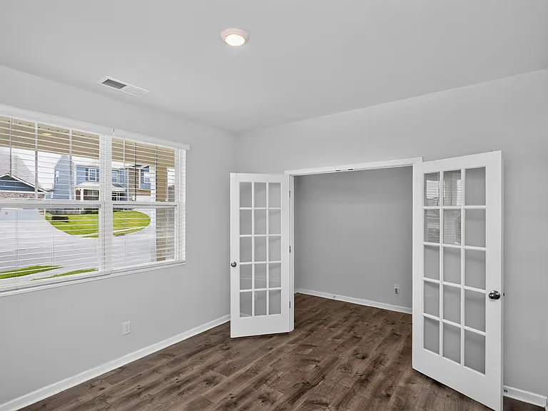 3006 Mallard Dr — Photo 6