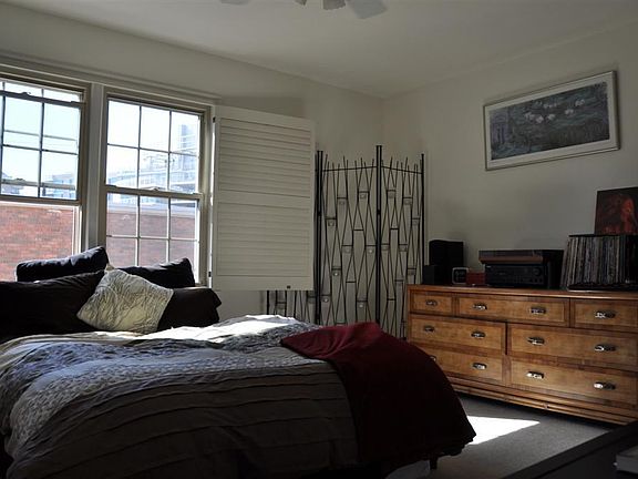 3rd image of 878 N Jackson St #2