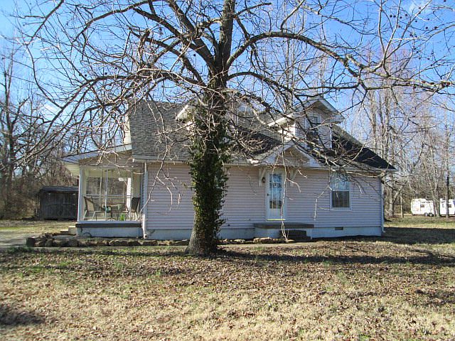 2nd image of 1125 Brown Rd