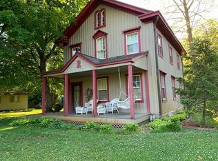 1216 Main St, New Harmony, IN 47631