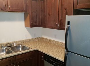 485 Washington St APT 8, Craig, CO 81625