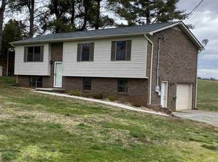2686 Mayfield Dr, Talbott, TN 37877