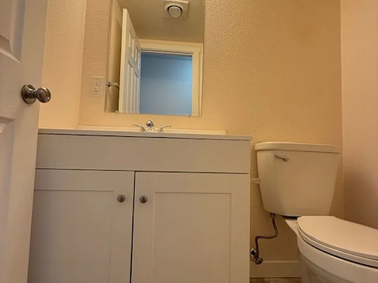 3208 Hoyt AVE Everett, WA 98021 — Photo 11