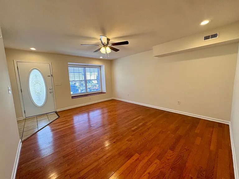 44 Blakely Ct — Photo 4