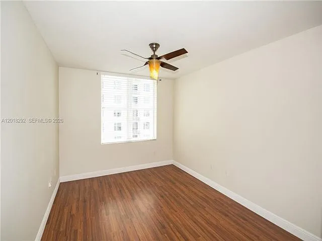 511 SE 5th Ave — Photo 14