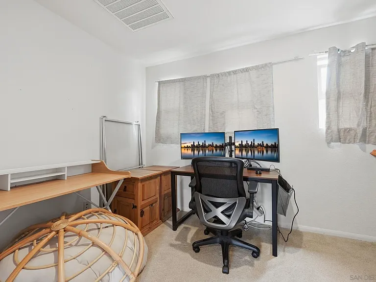 237 Marquette Ave — Photo 21