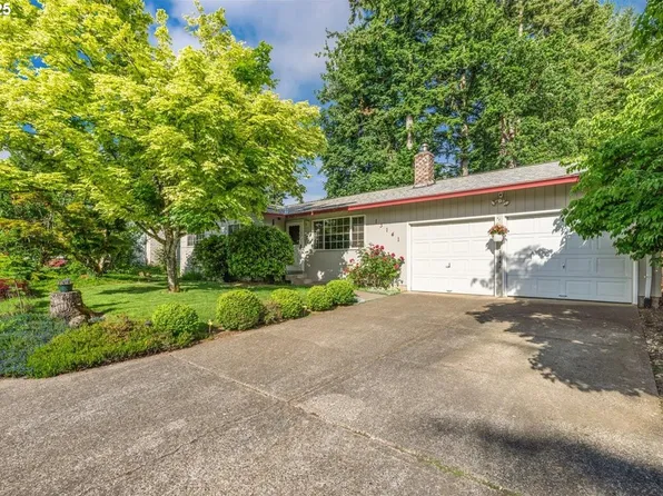 13141 Wassail Ln, Oregon City, OR 97045
