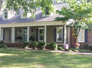 109 Brooke Dr, Muscle Shoals, AL 35661