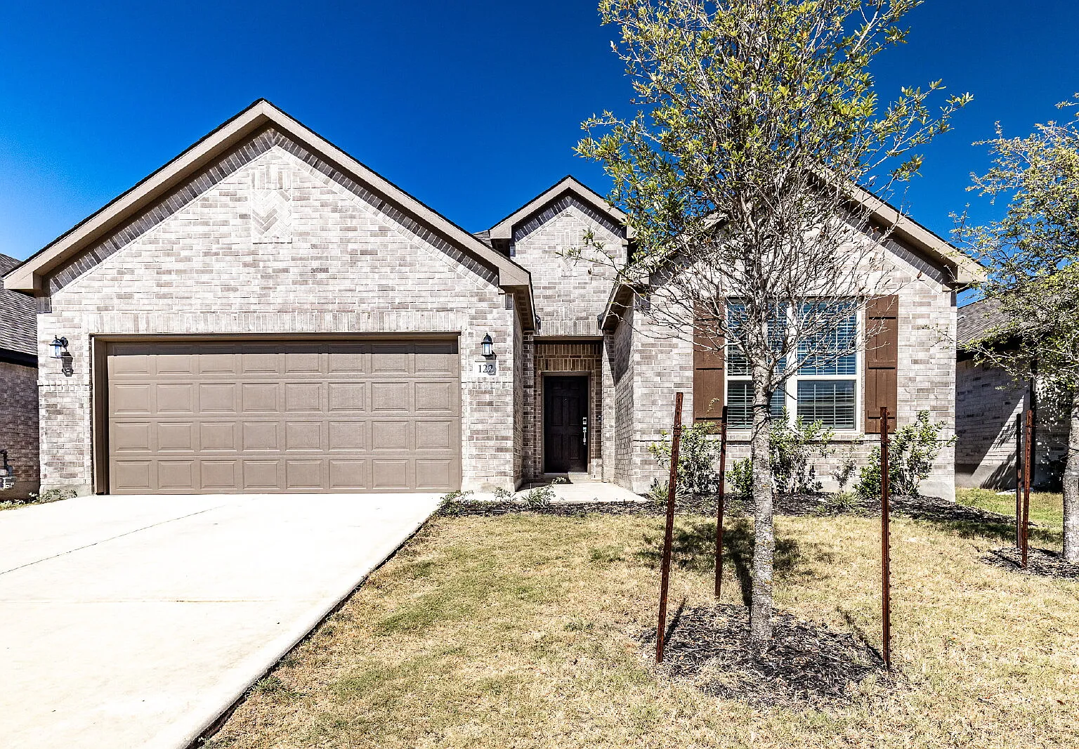 4 bed, 3.0 bath, 2623 sqft, $3,297 — Photo 2