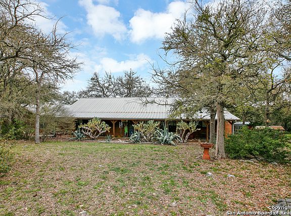 2nd image of 589 Eves Spring Dr