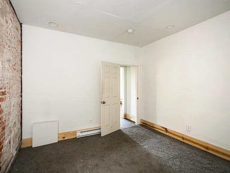 3323 Gratiot Ave #2B — Photo 11