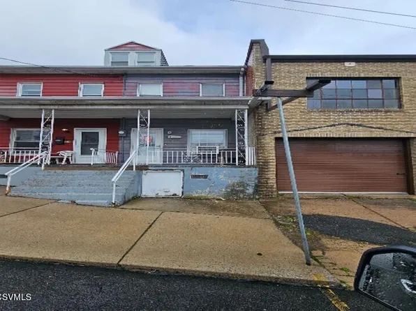 212 S Locust St, Mount Carmel, PA 17851