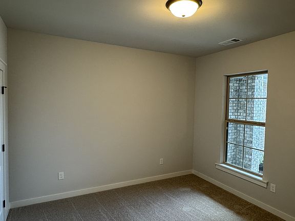 4th image of 532 W Foxrun Lot 30