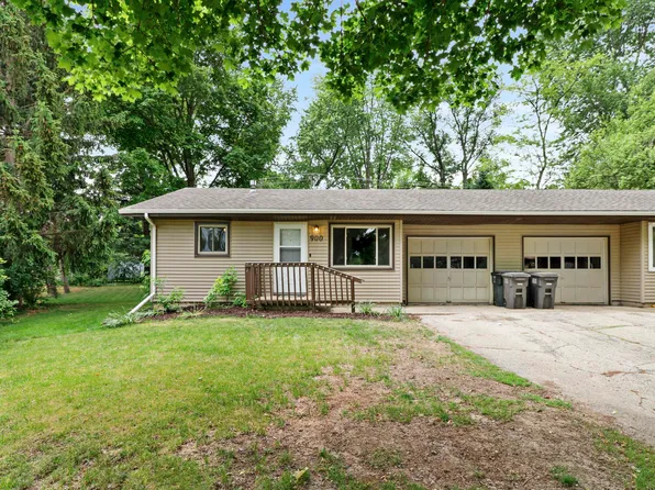 900 Monroe Ct, Stoughton, WI 53589