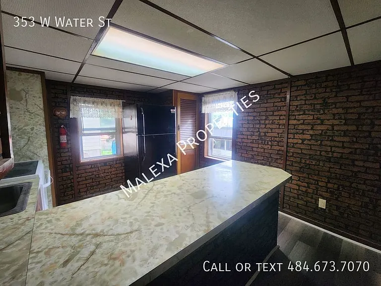 353 W Water St — Photo 7