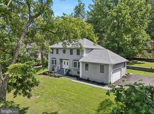 918 Andorra Rd, Lafayette Hill, PA 19444