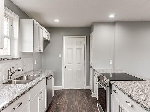 4th image of 11306 Sagedowne Ln
