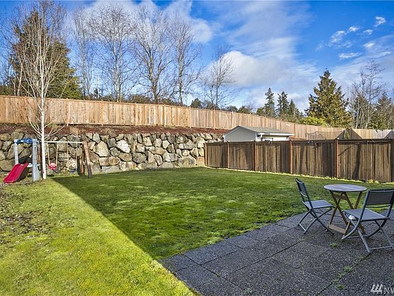 4th image of 21211 Nordby Dr NW